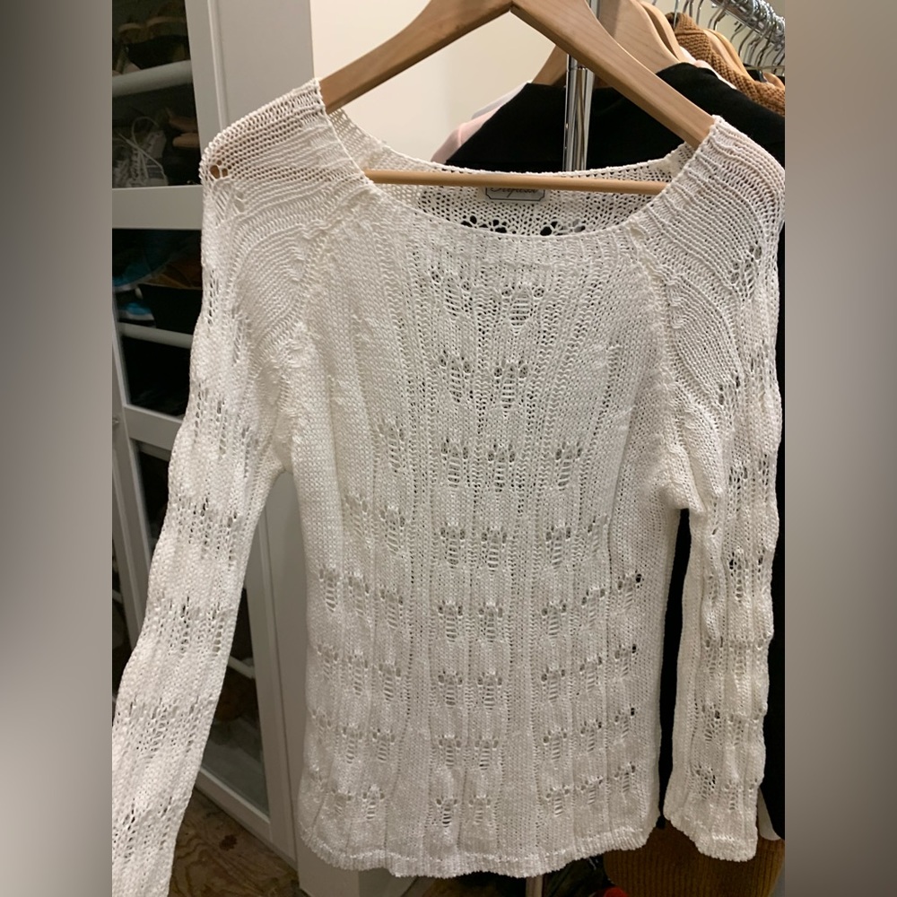 White sweater long sleeve